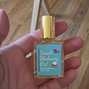 Sweet Blueberry Pie Perfume Oil Roll On 10 ml